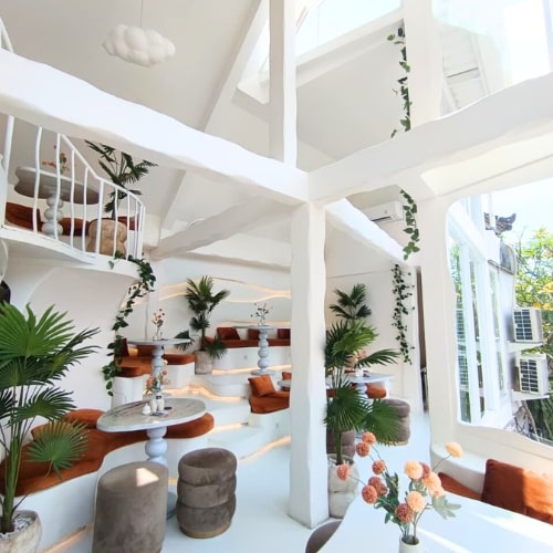 Stylish guest enjoying the viral, Instagrammable ambiance at THIS IS BALI restaurant in Ubud