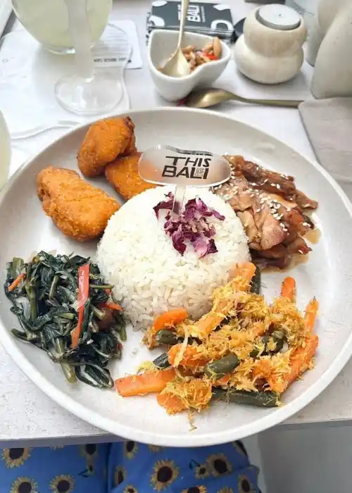 Nutritious Indonesian meals with fresh vegetables and lean protein served at THIS IS BALI Restaurant
